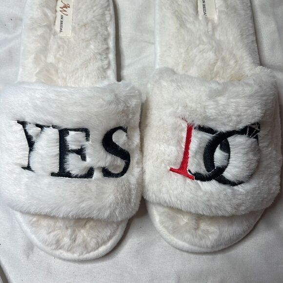 AW Bridal Engagement Slippers. Size Medium 7/8. - Picture 2 of 7